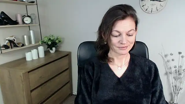 VivianWILD online show from 01-02-25, 09:54