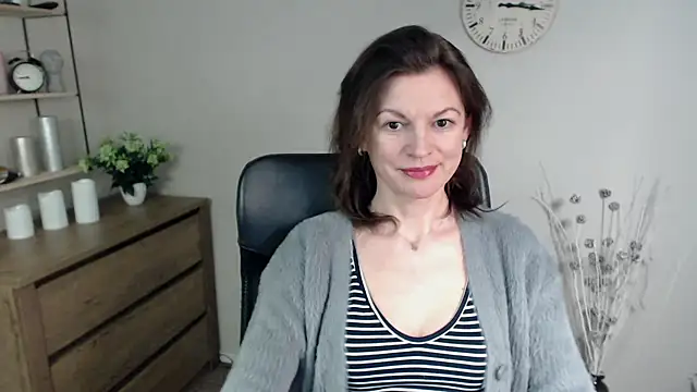 VivianWILD online show from 01-11-25, 10:51