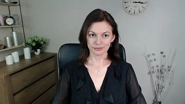 VivianWILD online show from 01-14-25, 10:27