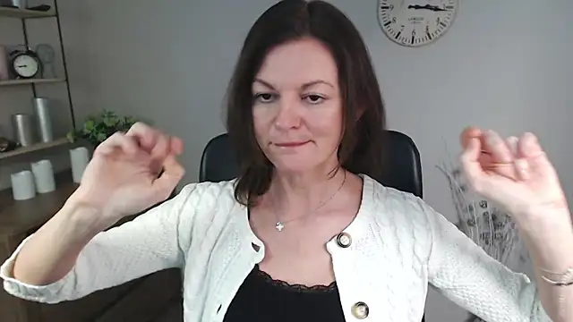 VivianWILD online show from 01-16-25, 06:46