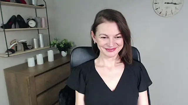 VivianWILD online show from 01-27-25, 11:00