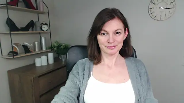 VivianWILD online show from 03-03-25, 10:28