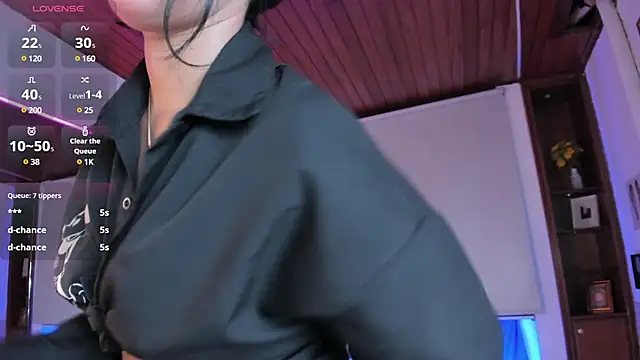 Snapshot of saracorraless chatting on 02-11-25, 12:49 saracorraless online show from 02-11-25, 12:49