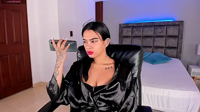 Snapshot of saracorraless chatting on 02-13-25, 06:27 saracorraless online show from 02-13-25, 06:27