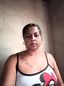 Snapshot of Giselabrunette25 chatting on 10-17-25, 10:45 Giselabrunette25 online show from 10-17-25, 10:45