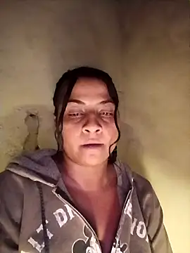 Snapshot of Giselabrunette25 chatting on 10-25-25, 03:03 Giselabrunette25 online show from 10-25-25, 03:03