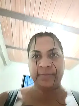 Snapshot of Giselabrunette25 chatting on 10-28-25, 10:08 Giselabrunette25 online show from 10-28-25, 10:08