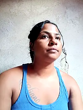 Snapshot of Giselabrunette25 chatting on 11-01-25, 05:04 Giselabrunette25 online show from 11-01-25, 05:04