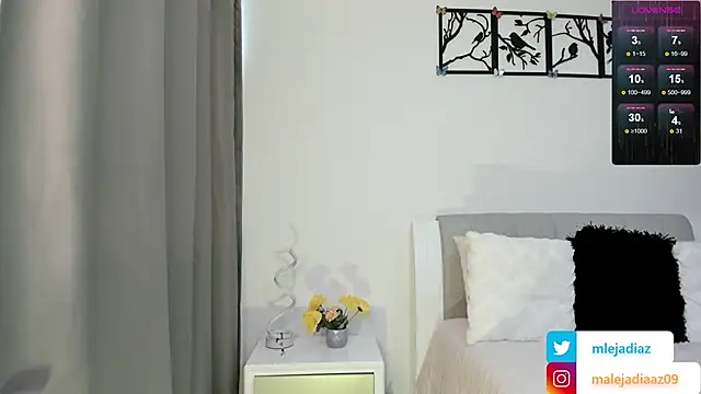 MalejaDiaz  online show from 02-04-25, 07:22