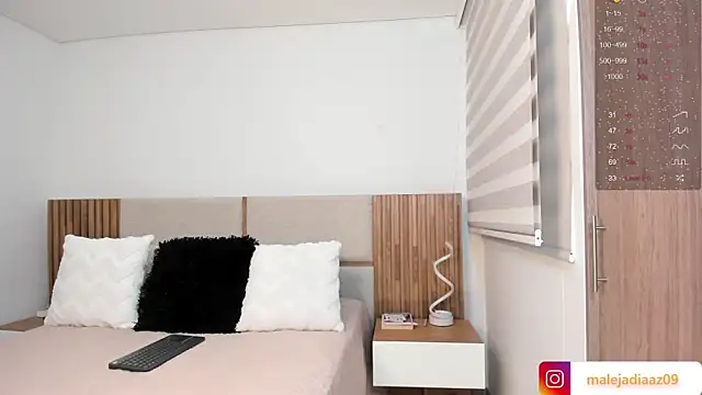 MalejaDiaz  online show from 04-20-26, 08:21