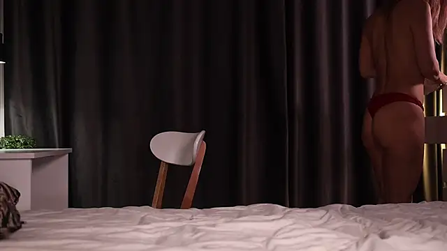 AnnittaStar online show from 12-12-24, 01:43