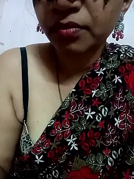 Snapshot of Hotanita99 chatting on 01-16-26, 05:44 Hotanita99 online show from 01-16-26, 05:44