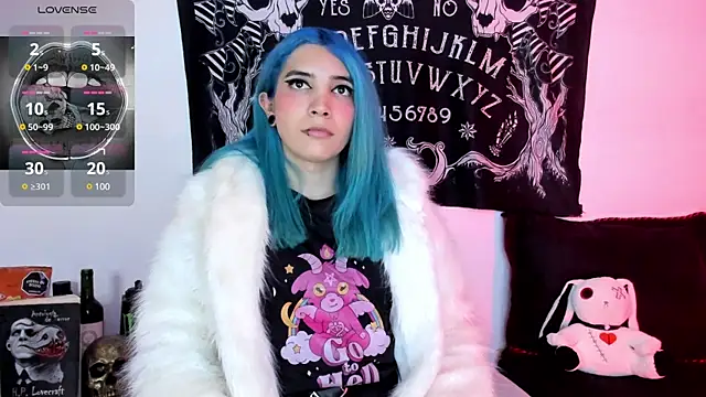 Snapshot of sofi_pretty_uwu- chatting on 12-25-24, 03:40 sofi pretty uwu- online show from 12-25-24, 03:40