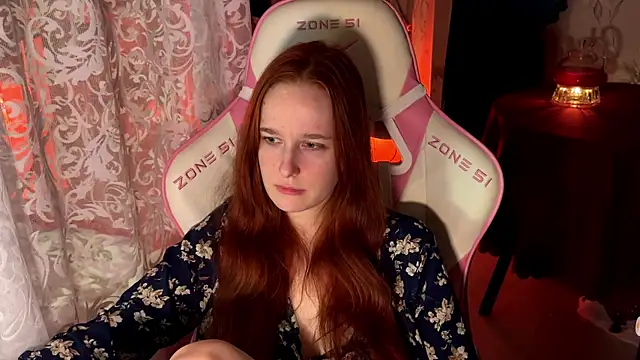 Snapshot of pearl_princess_ chatting on 09-29-25, 02:06 pearl princess online show from 09-29-25, 02:06