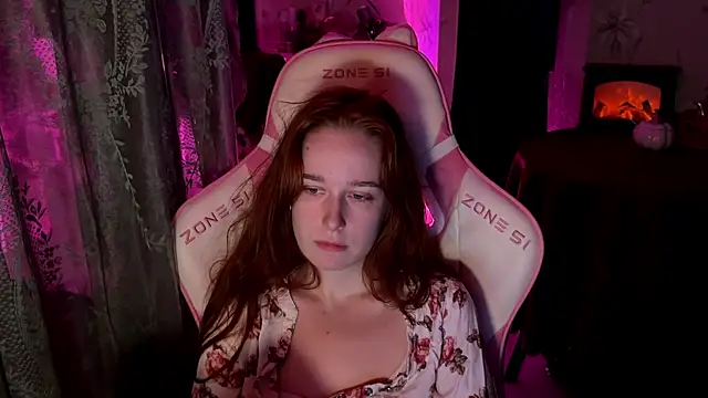 Snapshot of pearl_princess_ chatting on 10-22-25, 03:12 pearl princess online show from 10-22-25, 03:12