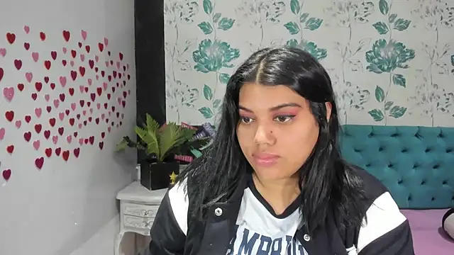 LindaBreeS online show from 02-03-25, 04:52