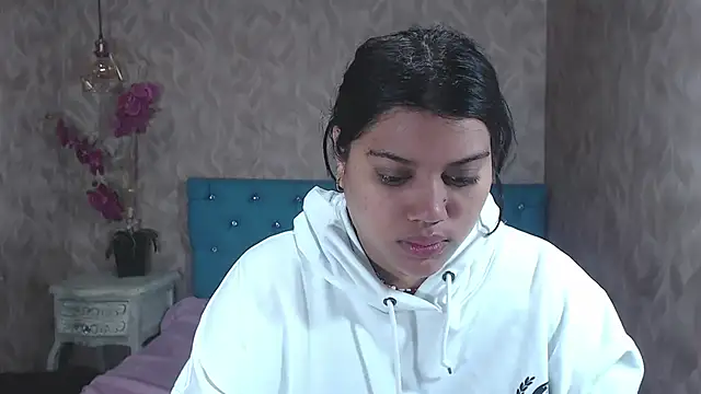 LindaBreeS online show from 02-21-25, 10:50