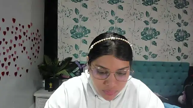 LindaBreeS online show from 02-28-25, 02:09