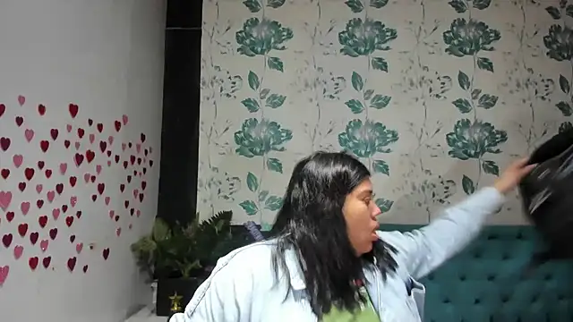 LindaBreeS online show from 03-15-25, 03:06