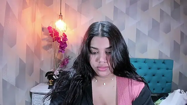 LindaBreeS online show from 01-10-26, 04:31