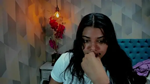 LindaBreeS online show from 03-07-26, 04:59