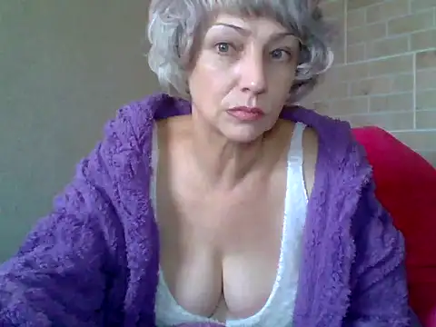 Snapshot of Lorie_Carrie chatting on 12-26-24, 10:48 Lorie Carrie online show from 12-26-24, 10:48