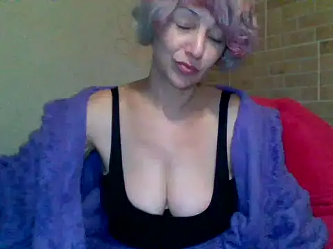 Snapshot of Lorie_Carrie chatting on 12-29-24, 03:35 Lorie Carrie online show from 12-29-24, 03:35