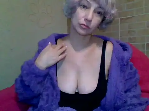 Snapshot of Lorie_Carrie chatting on 01-02-25, 02:02 Lorie Carrie online show from 01-02-25, 02:02