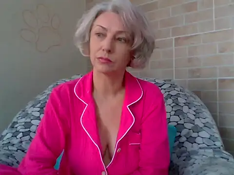 Snapshot of Lorie_Carrie chatting on 09-19-25, 11:22 Lorie Carrie online show from 09-19-25, 11:22