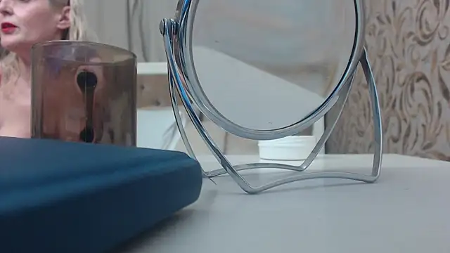 ElenaJuarez online show from 01-23-25, 10:44