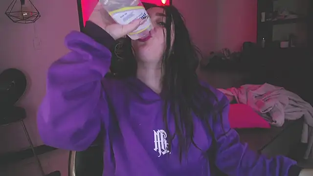 Andrea Ramos online show from 12-29-24, 09:28