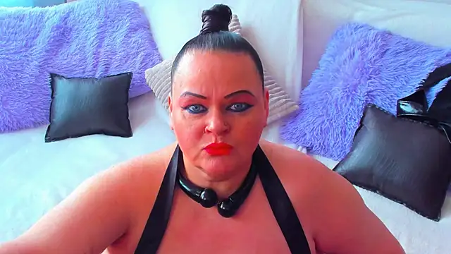 Snapshot of MilanaBiegert chatting on 03-07-25, 07:41 MilanaBiegert online show from 03-07-25, 07:41