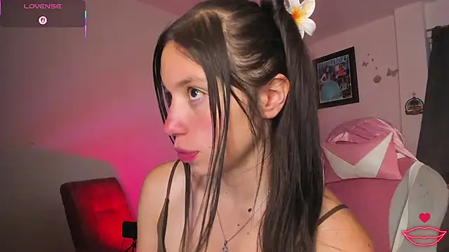 Snapshot of katty_snow chatting on 05-02-26, 11:10 katty snow online show from 05-02-26, 11:10