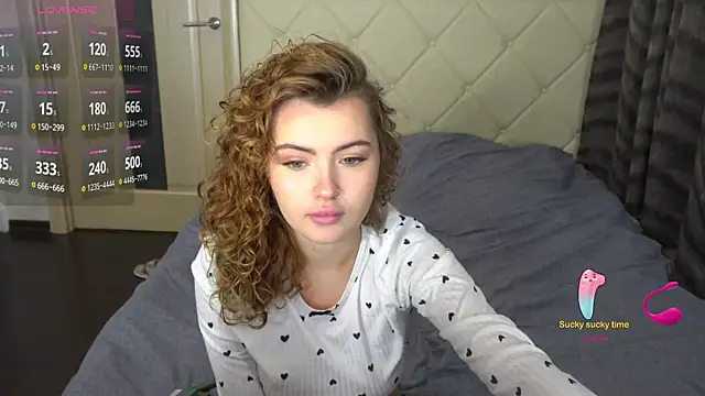 Snapshot of YesPussyClover chatting on 10-12-25, 07:46 YesPussyClover online show from 10-12-25, 07:46