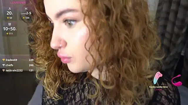Snapshot of YesPussyClover chatting on 10-16-25, 07:48 YesPussyClover online show from 10-16-25, 07:48