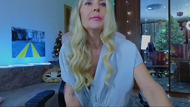 Snapshot of amelia_blondy chatting on 01-11-25, 02:58 amelia blondy online show from 01-11-25, 02:58