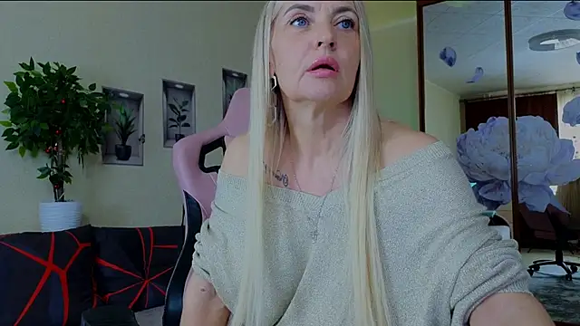 Snapshot of amelia_blondy chatting on 03-20-25, 09:59 amelia blondy online show from 03-20-25, 09:59