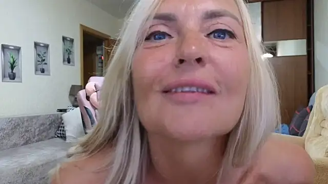Snapshot of amelia_blondy chatting on 10-01-25, 11:38 amelia blondy online show from 10-01-25, 11:38