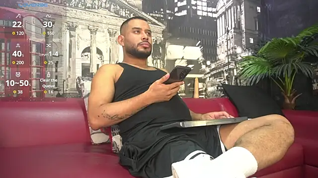 Snapshot of THIAGOXBIG chatting on 10-23-25, 10:08 THIAGOXBIG online show from 10-23-25, 10:08