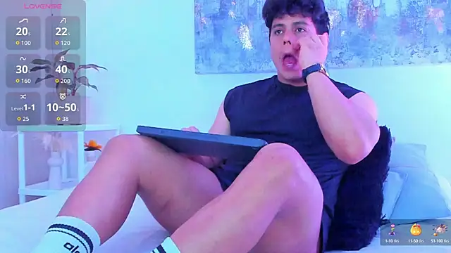 Snapshot of arminjones1 chatting on 10-05-25, 12:31 arminjones1 online show from 10-05-25, 12:31