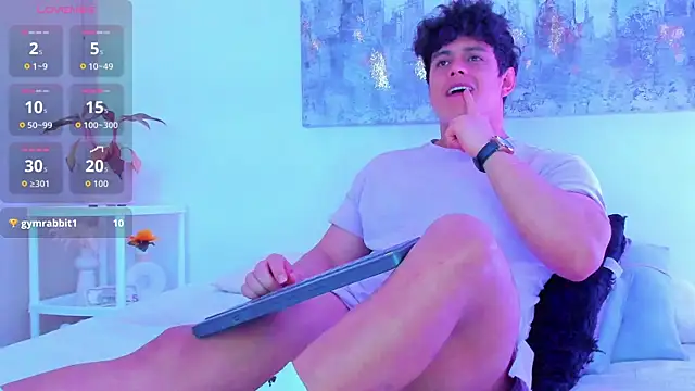 Snapshot of arminjones1 chatting on 10-29-25, 03:09 arminjones1 online show from 10-29-25, 03:09