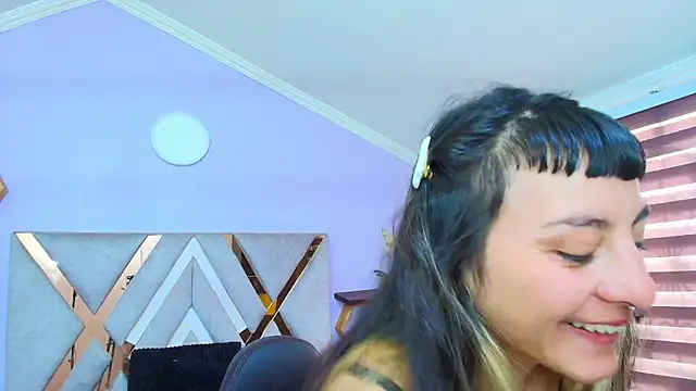 Naughty Kittenm online show from 10-04-25, 12:03