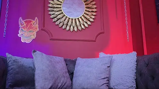 Julieta Russell online show from 11-07-25, 12:27