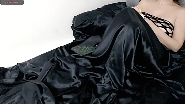 Snapshot of hotmask chatting on 02-06-26, 06:00 hotmask online show from 02-06-26, 06:00