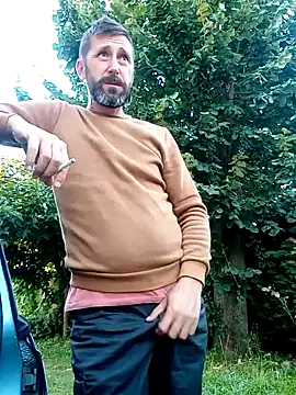 Snapshot of BZHsex chatting on 09-28-25, 05:18 BZHsex online show from 09-28-25, 05:18