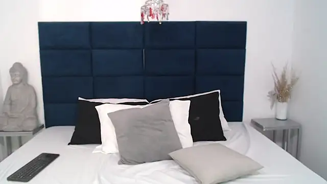 Snapshot of MadisonJenner chatting on 02-07-25, 09:04 MadisonJenner online show from 02-07-25, 09:04