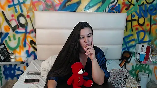 MadisonJenner online show from 12-17-25, 11:55