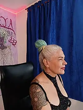 freyadevil333 online show from 05-15-26, 12:50