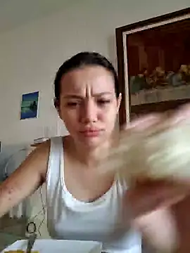 Snapshot of Angela_hank2 chatting on 12-15-25, 11:47 Angela hank2 online show from 12-15-25, 11:47