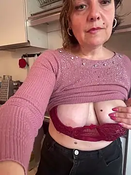 Sunbelxx online show from 10-27-25, 09:24